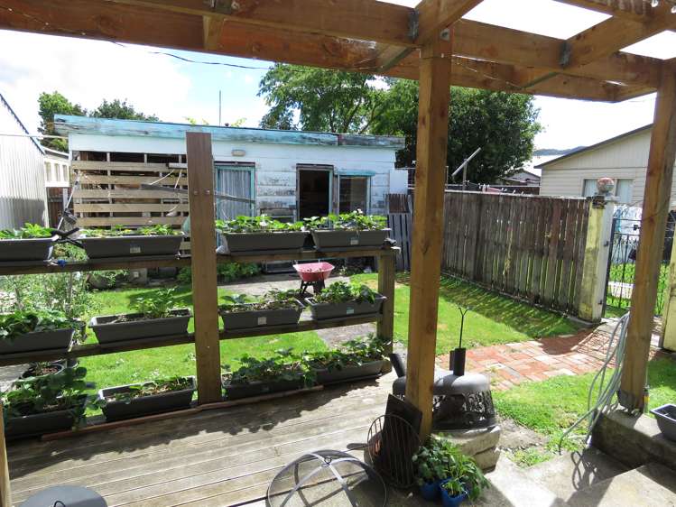 8 Ranft Street Reefton_17