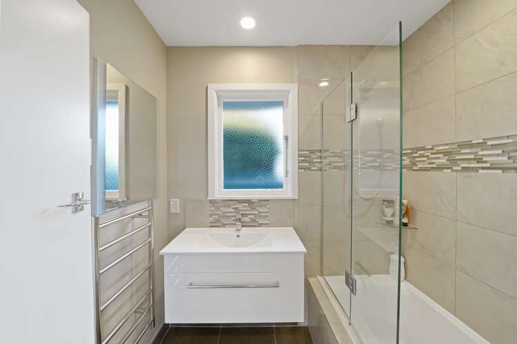 22 Dunstan Crescent Hornby_10