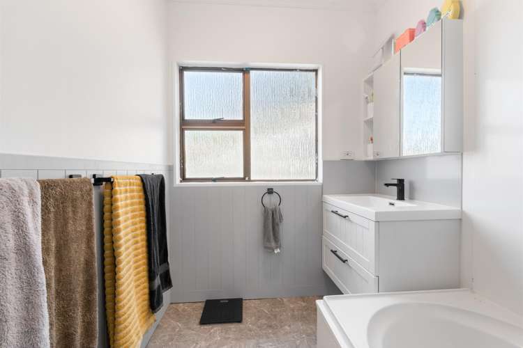 55 Maratahu street New Plymouth_7