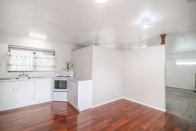 17 Walton Place Flaxmere_2