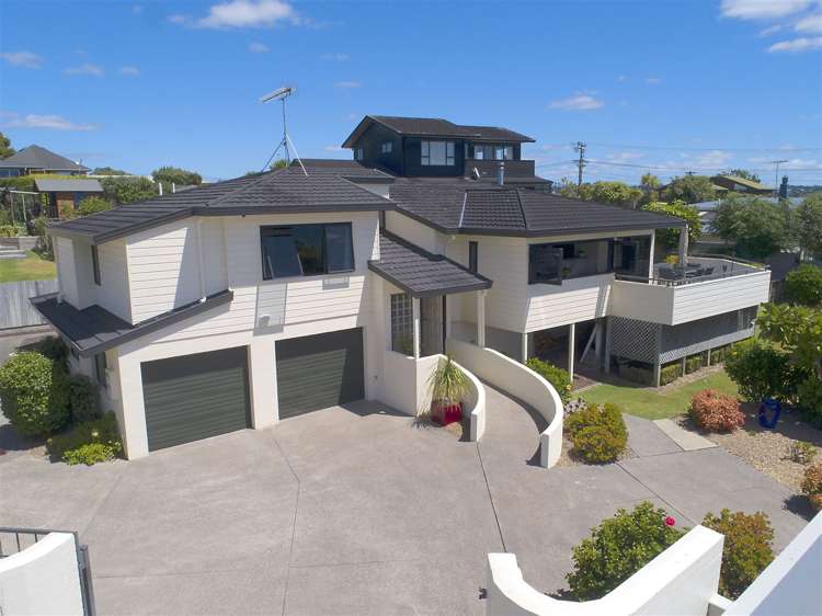 6 Crown Road Tindalls Beach_13