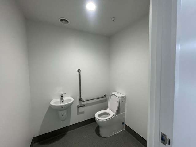 15/90a Hobsonville Road Hobsonville_3