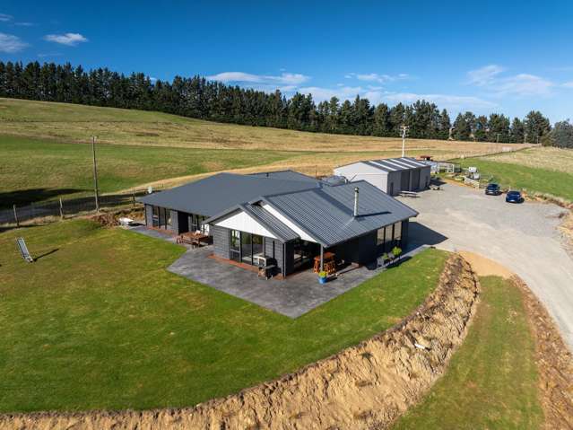 Modern lifestyle living with panoramic views