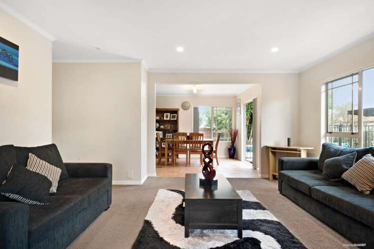 32 Lothian Brae Wattle Downs_8