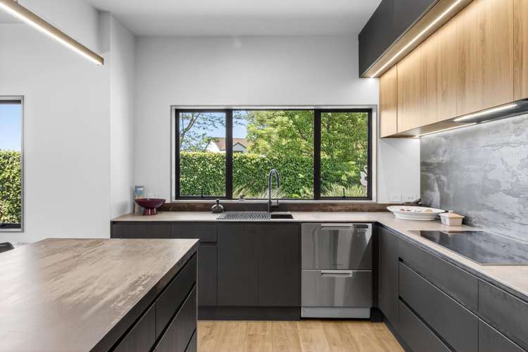 28 Connemara Court West Harbour_8