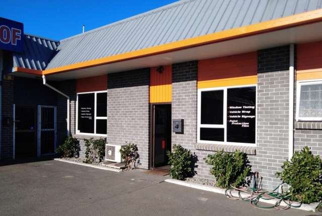 Handy Industrial Warehouse/Office Unit