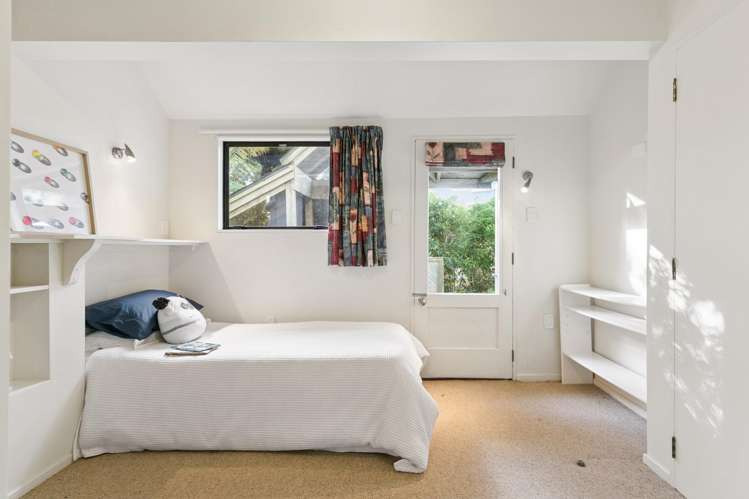 10 Kate Way Karori_12