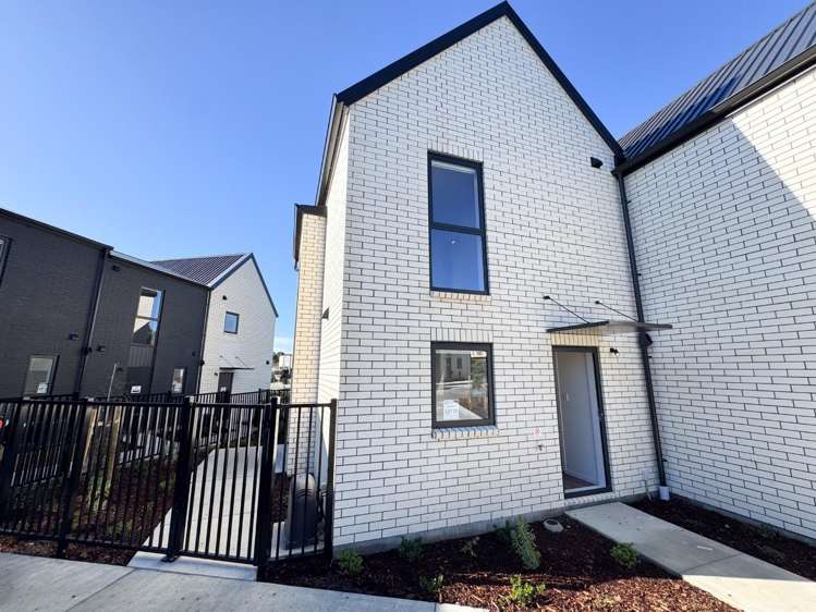 8/16 Molley Green Place 10044_12