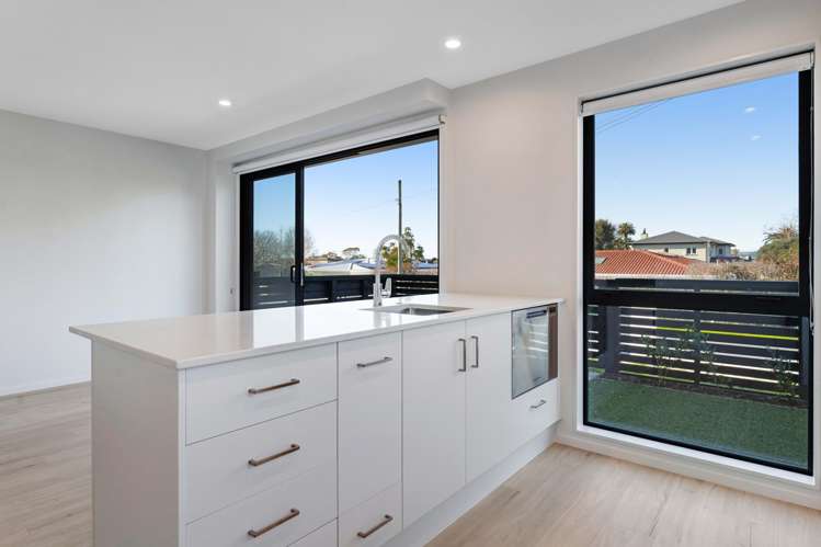 1/34 Briarley Street Tauranga South_6