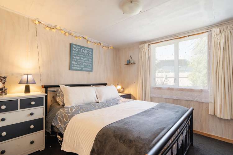 1372 Coast Road Karitane_12