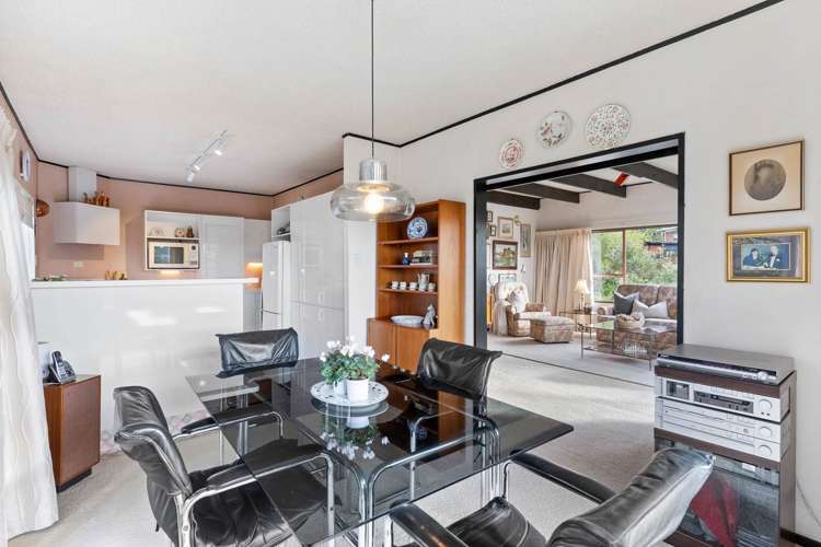 18 Surville Place Mairangi Bay_35