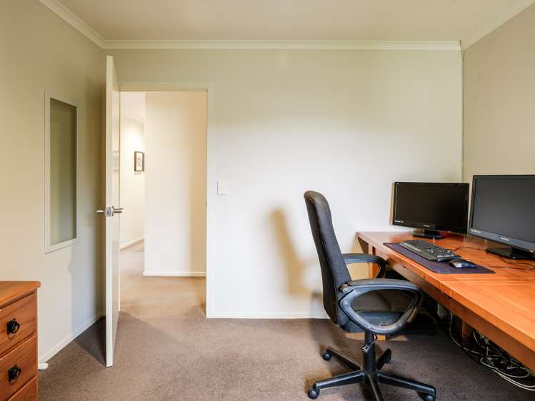 9 Sterling Park Lytton West_10