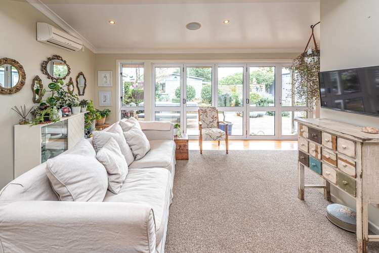 23 Moore Avenue Tawhero_13