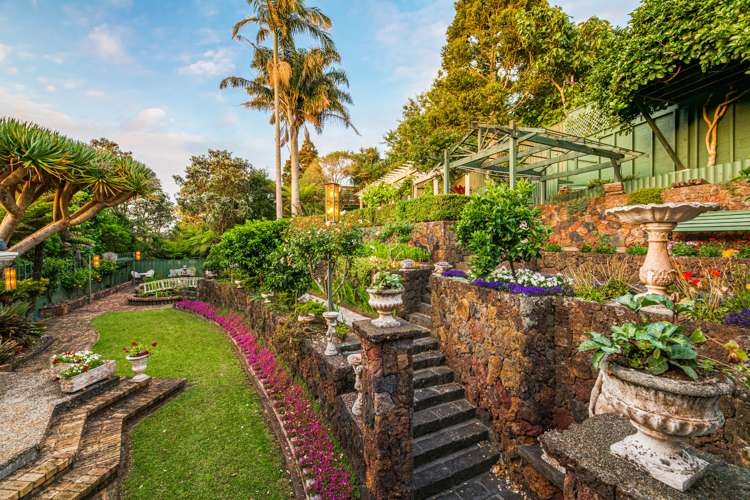 32 Deane Avenue Titirangi_22