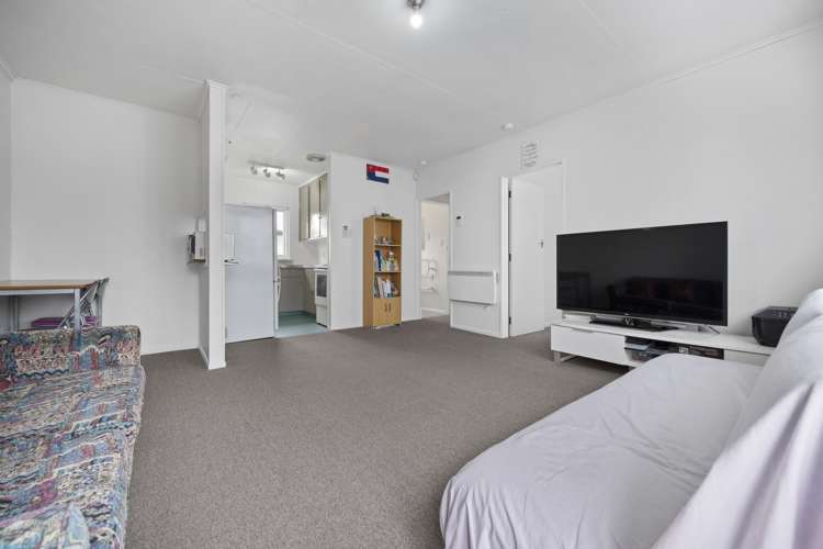 3/145 College Street Awapuni_9