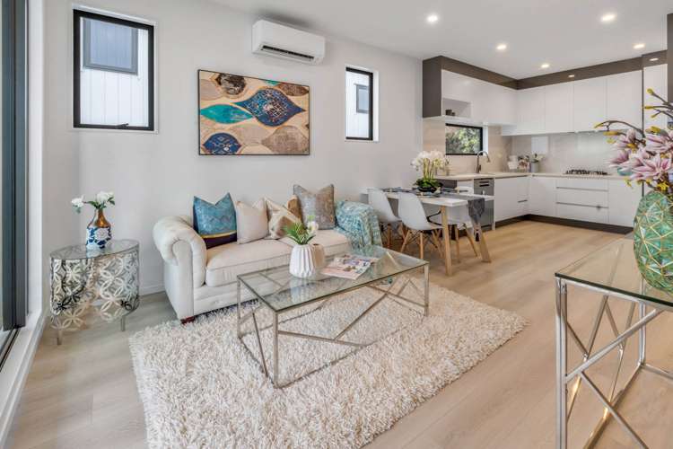 24 A-I Great South Road Manurewa_32