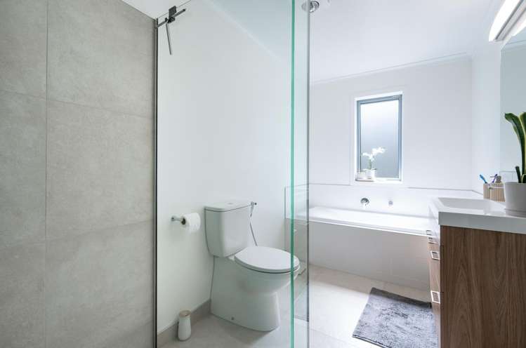 4 McLaughlin Lane Stoke_13