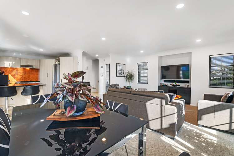 1 Stonebridge Park Drive Holdens Bay_4