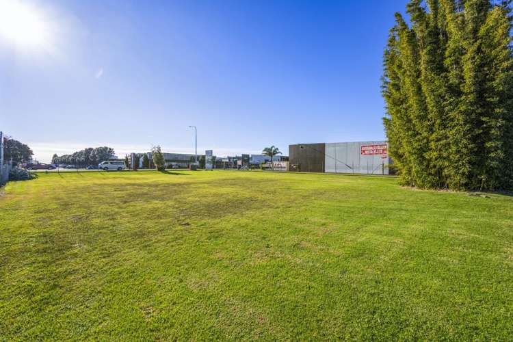 396-398 & 404 Rosebank Road Avondale_20