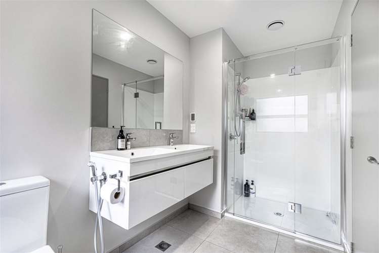 8 Founders Lane Yaldhurst_14