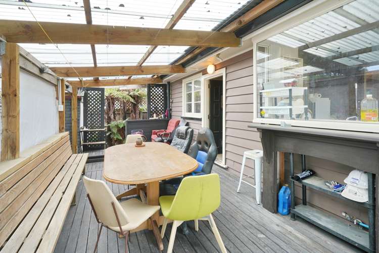 18 English Street Sockburn_9