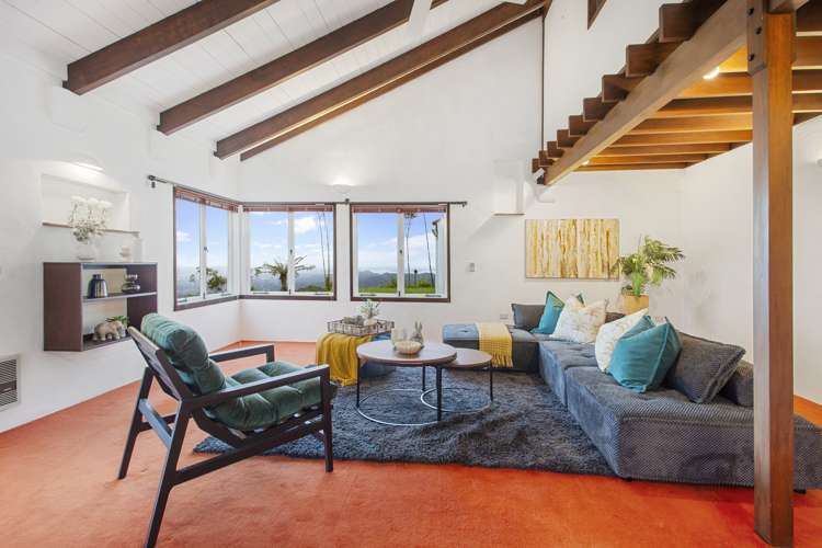 531 Scenic Drive Waiatarua_7