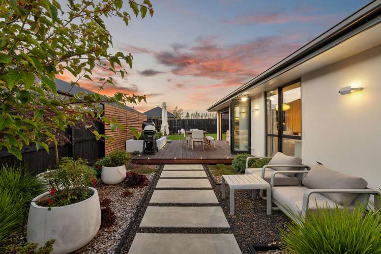 12 Verdeco Boulevard Lincoln_22