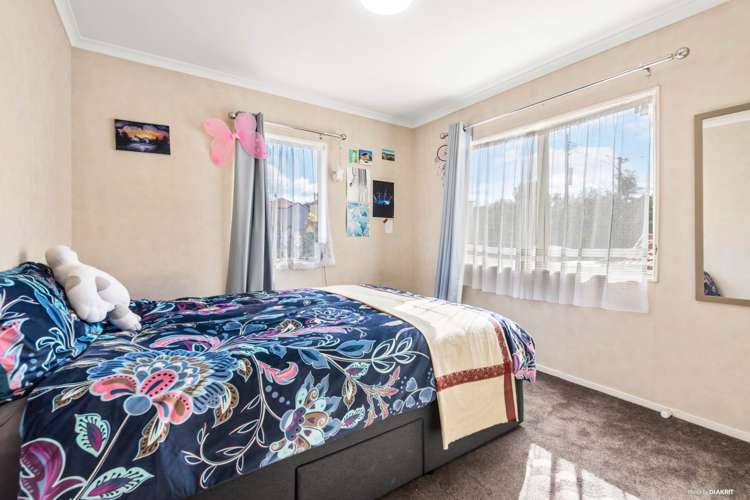 8 Dainton Place New Lynn_10