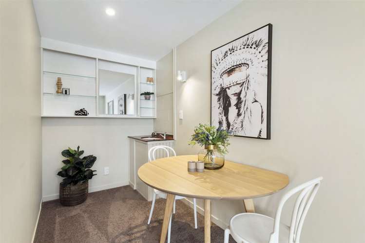 76 Parr Terrace Castor Bay_19