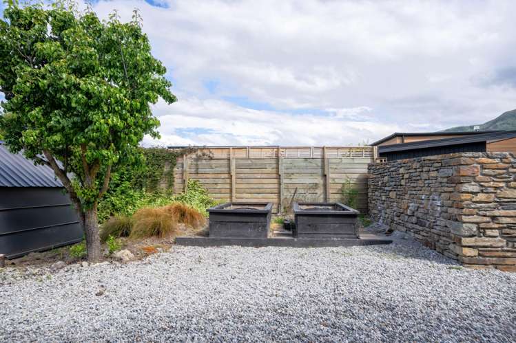 2C Macandrew Lane Wanaka_36