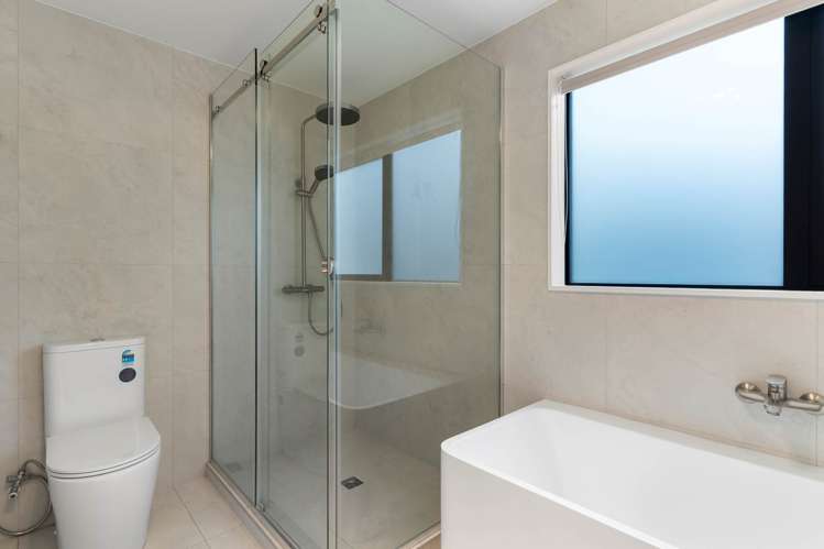 52 Malahide Drive Flat Bush_20