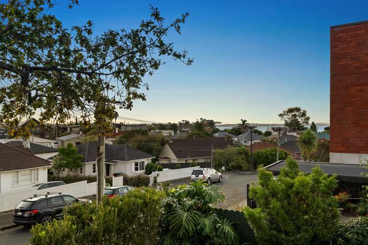 21 Lemington Road Westmere_17