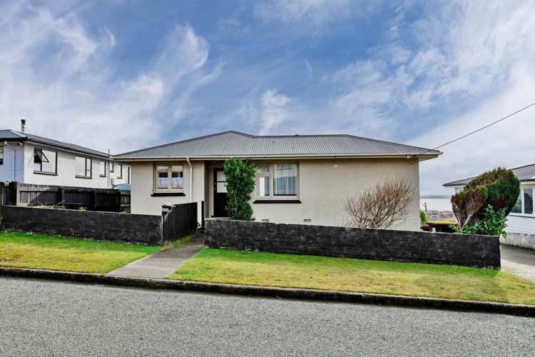 203 Lagan Street Bluff_17