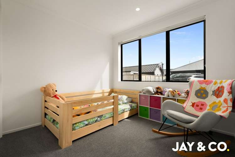 6 Munro Oak Lane Clevedon_12