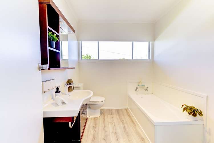 15 Naylor Street Hamilton East_13