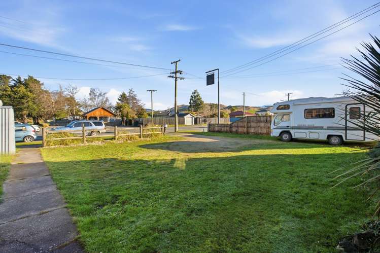 5662 West Coast Road Springfield_13