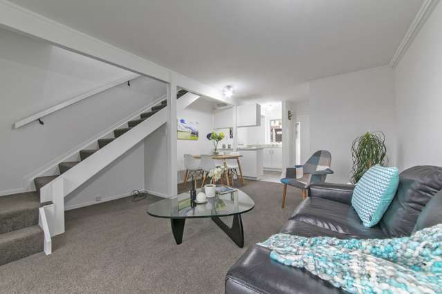 8/20 Spring Street Onehunga_4