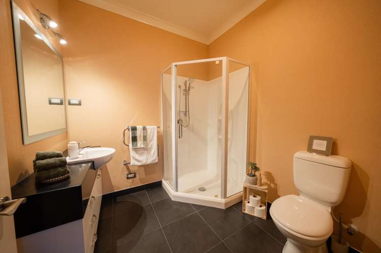 59 Spence Avenue Otatara_20