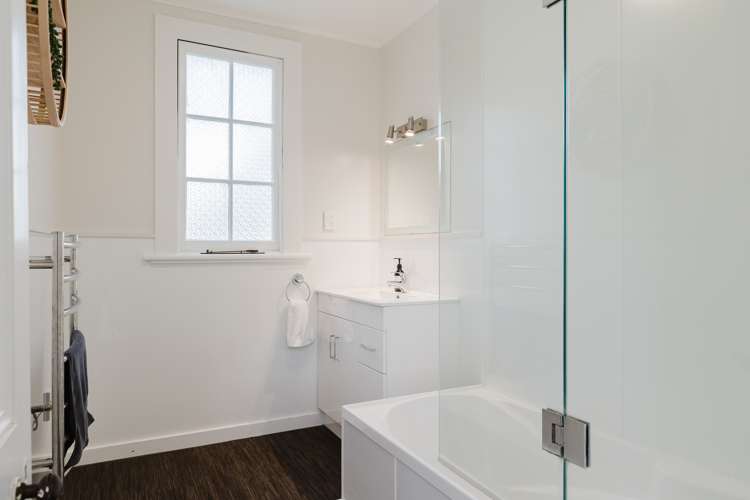 38 Waldegrave Street Palmerston North Central_16