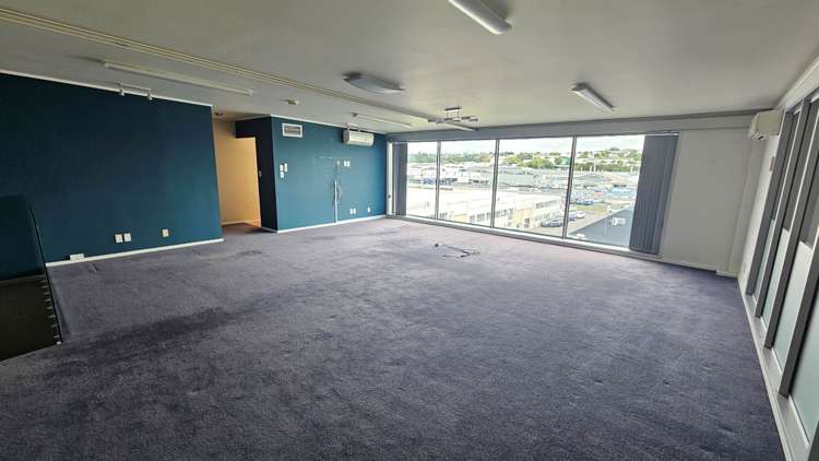 37-41 Poland Road Wairau Valley_5