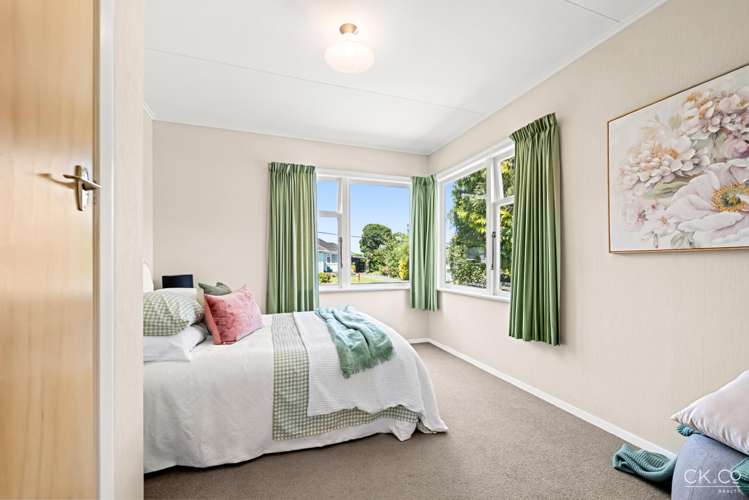 44 Russell Road Wainuiomata_10