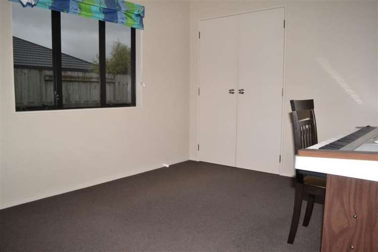 75 Meridian Grove Kelvin Grove_9