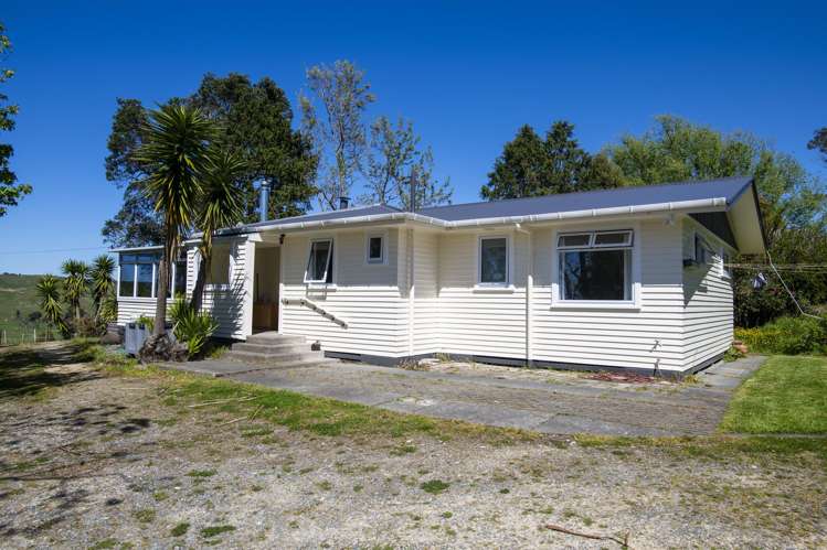 150 Waiomoko Road Whangara_35
