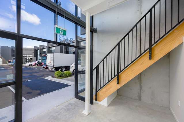 Unit 45/3 Pacific Rise Mt Wellington_1