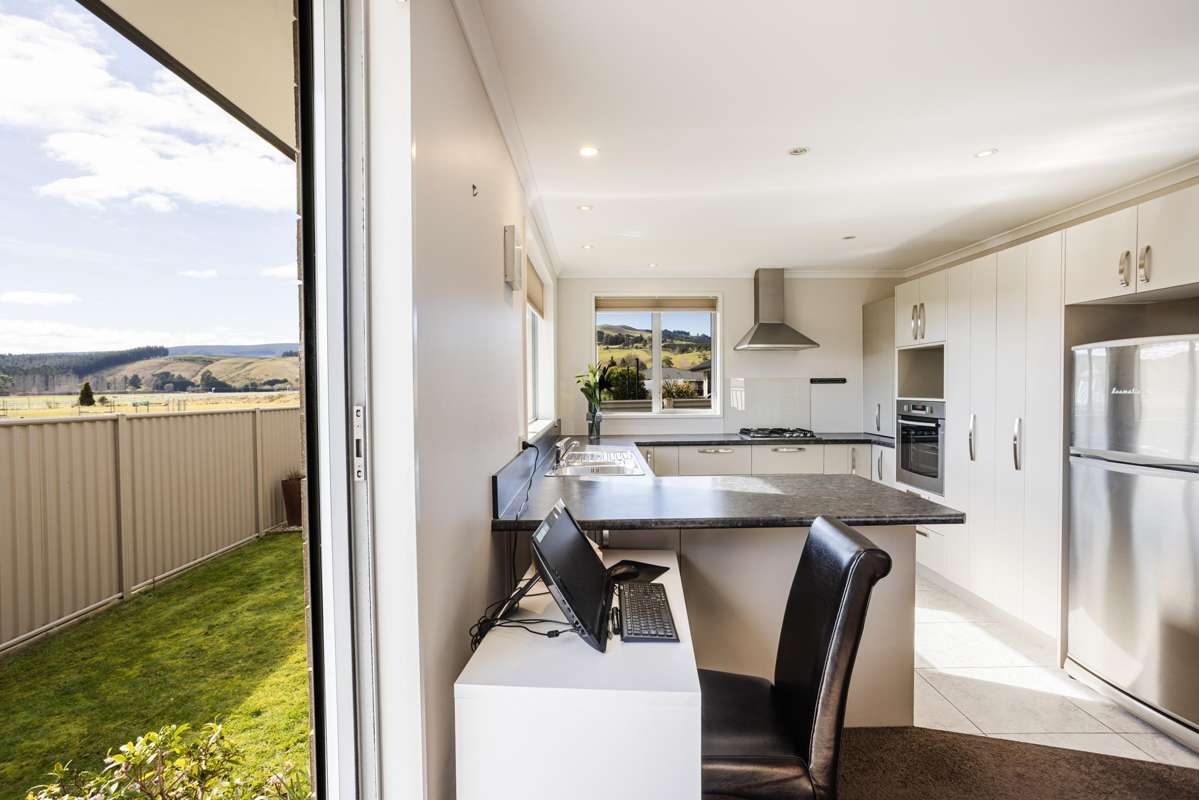 273D Gladstone Road North_2