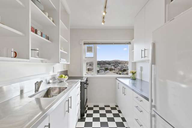 6/2 Scarborough Terrace Mount Victoria_4