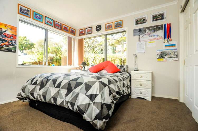 17 Ridge Valley Drive Browns Bay_14