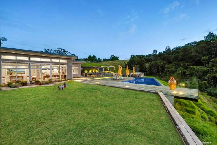 426 Whitford Road Whitford_27