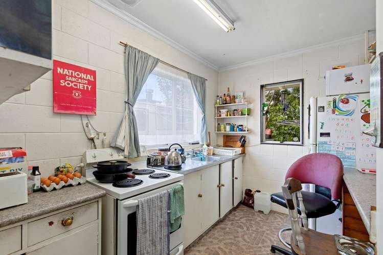 1 & 2/25 Marion Street Silverstream_23