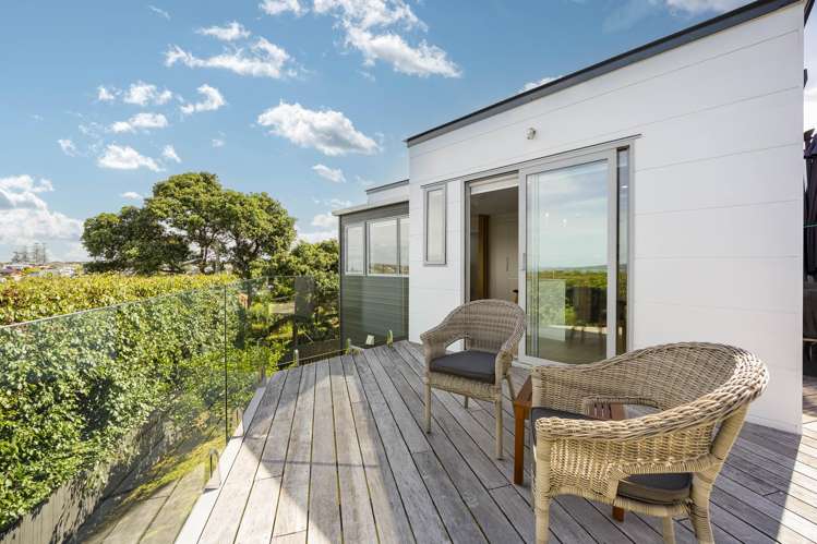 1/29A Seaview Road Castor Bay_16